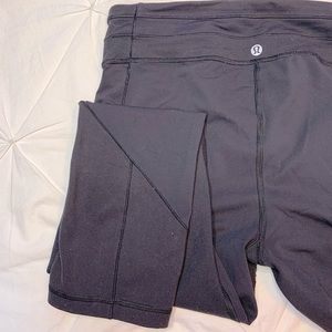 Lululemon | Cropped Black Wunder Under Leggings